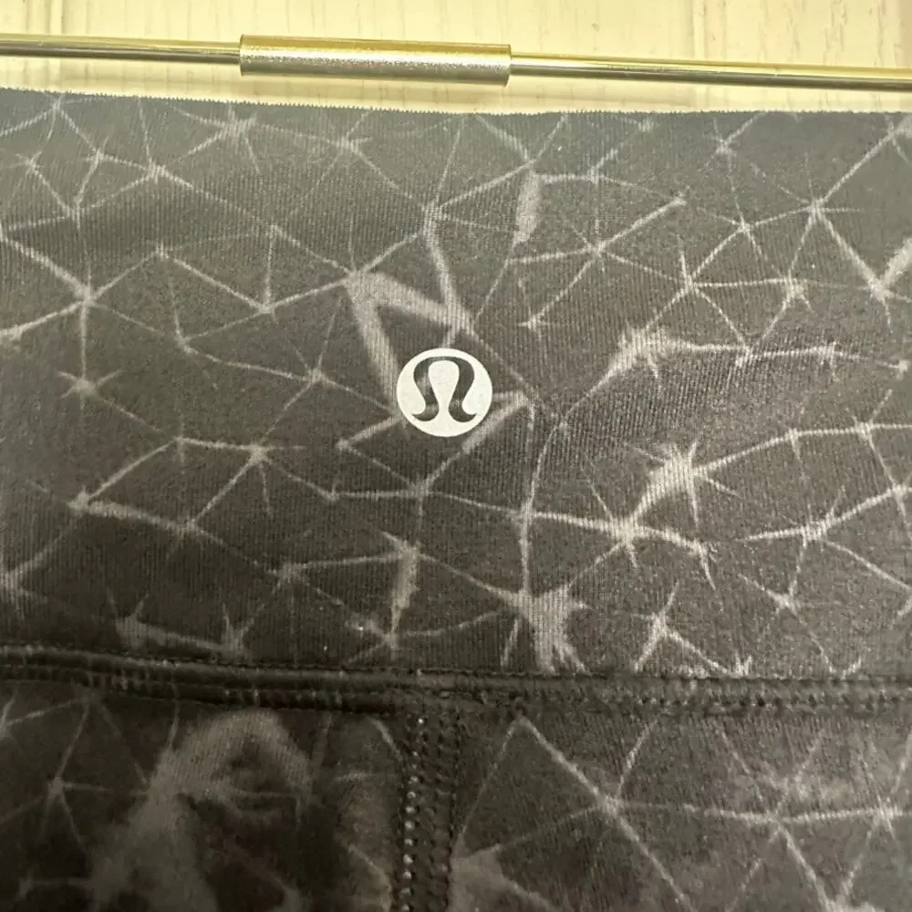 Lululemon Wunder Under Crop Star Crushed Coal Black Women's 4 Stretch‎ Gym Yoga